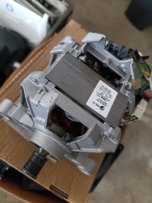 Matrial electronica e electronico usado mas a funcionar.