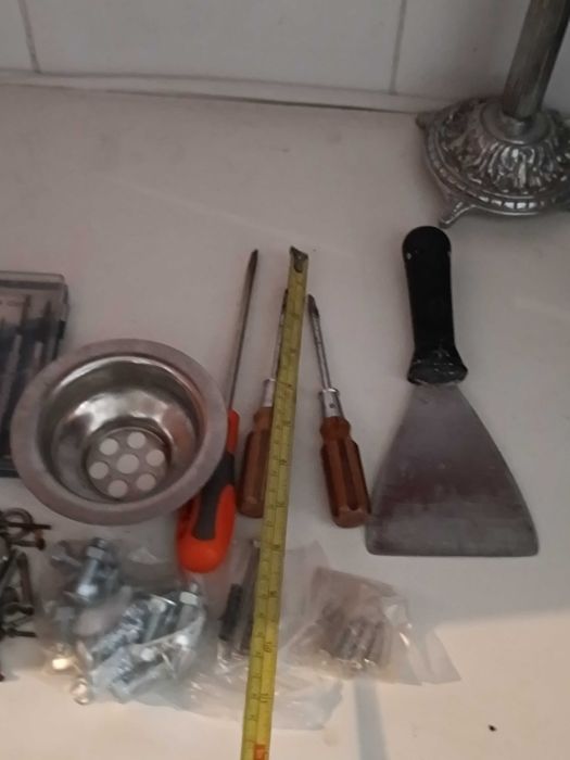 Chaves de Fendas Parafusos e acessórios