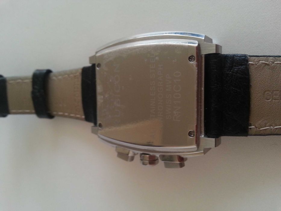 Zegarek Rubicon Chronograph z datownikiem.