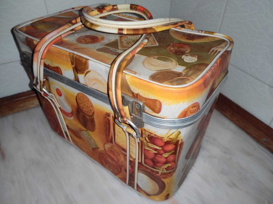 Geleira vintage, em perfeito estado.