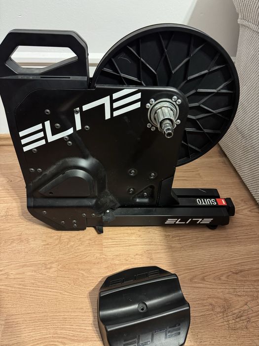 Trenażer rowerowy Elite Suito