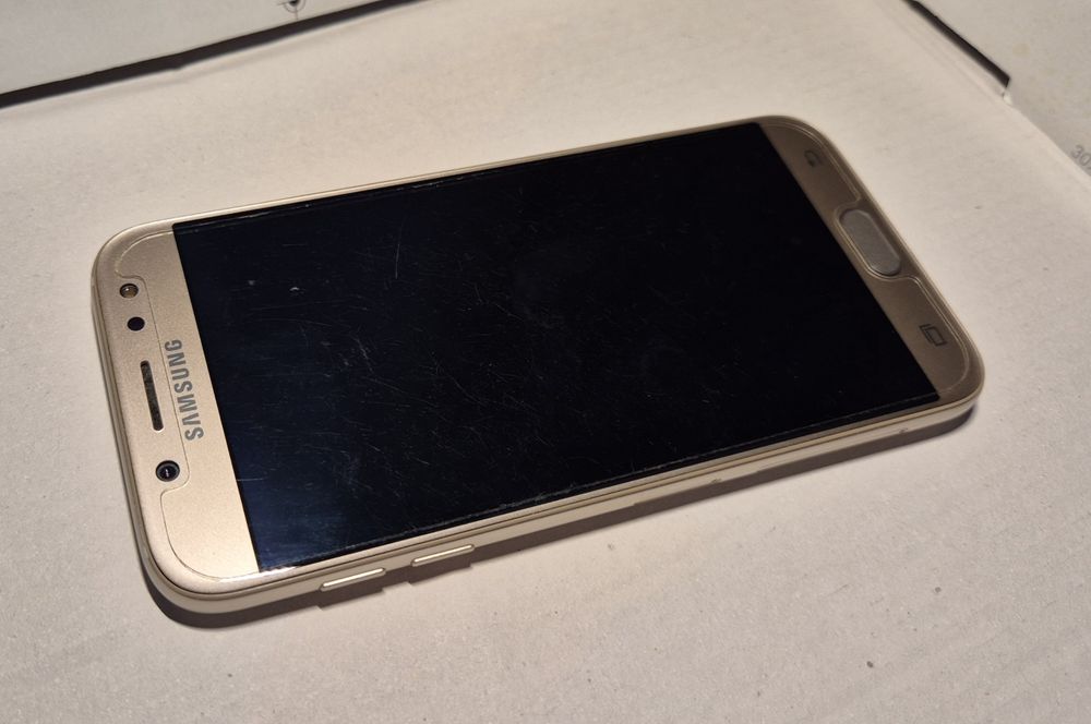 Самсунг GALAXY J5