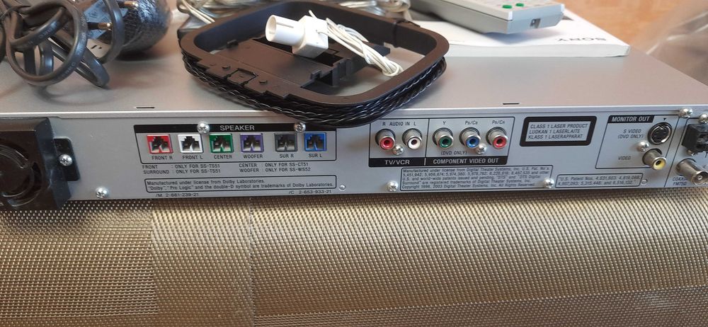 Домашній кінотеатр с караоке Sony DAV-DZ120K