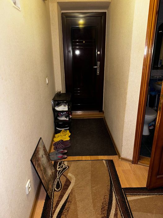 Продам 3-кімнатна квартира з меблями, технікою та автономним опаленням