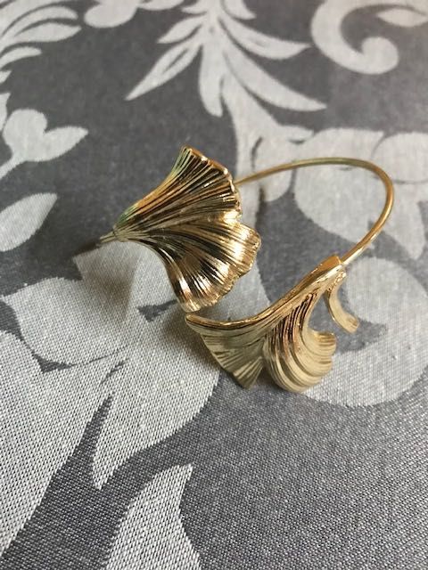Pulseira Dourada Saga Gingko NOVA