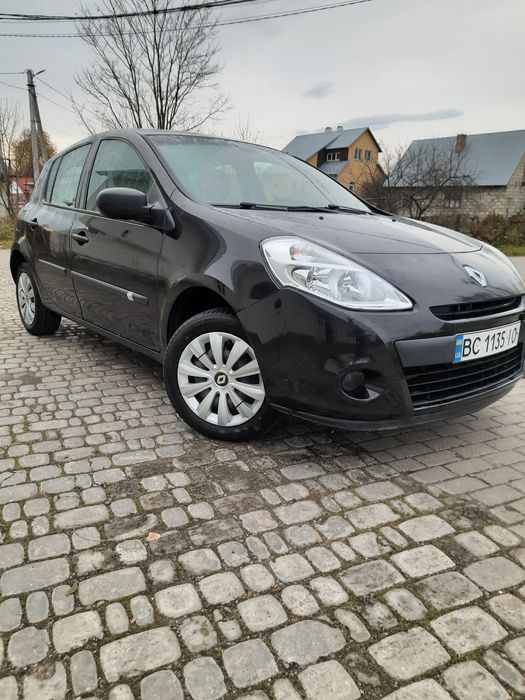 Renault Clio 2011р