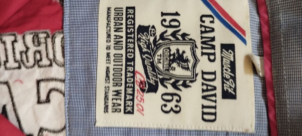 Koszula Camp David Super hafty  piękny czerwony kolor