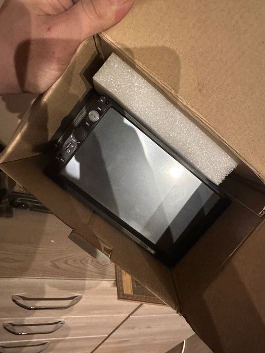 Radia samochodowe JVC Pioneer Sony USB dotykowe