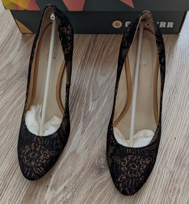 Туфлі святкові кружевні р. 38 Braska