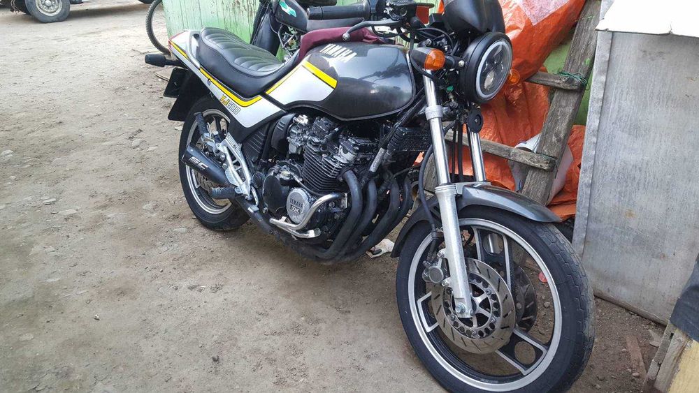 Продам спорт-туристЯмахуxj 600 деверсія 87 рік на ходу обмін на крос