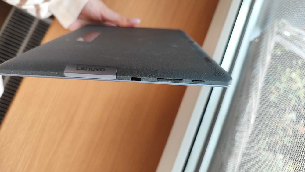 Tablet LENOVO Tab 3 10 Plus TB3-X70L 10.1" 2/16 GB LTE Wi-Fi Czarny