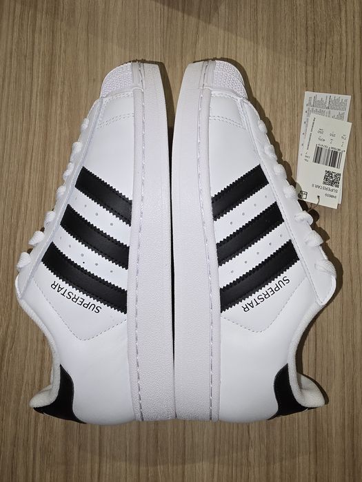 Adidas Superstar Originals 40 i 2/3 białe, damskie