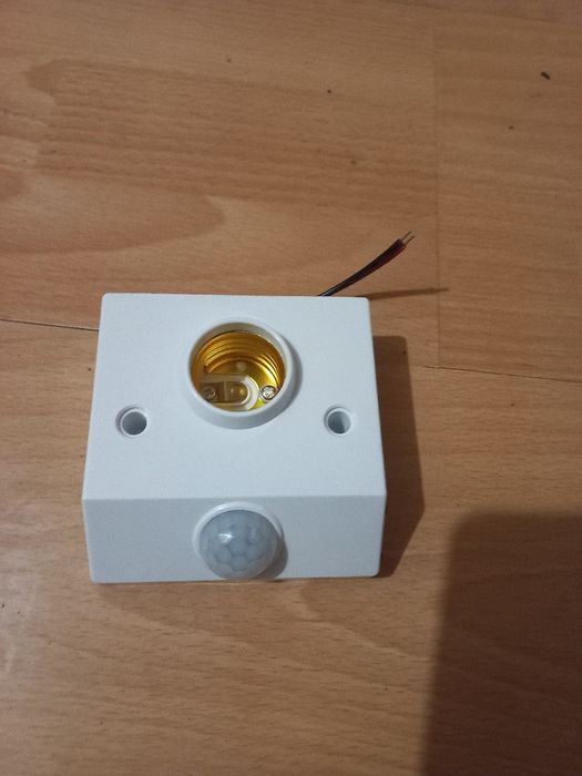 Датчик руху для лампи з цоколем Е 27