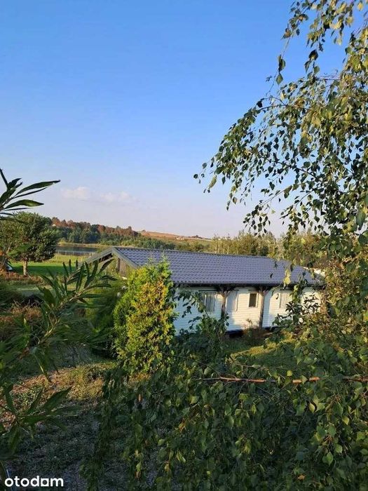 Domek letniskowy nad jeziorem