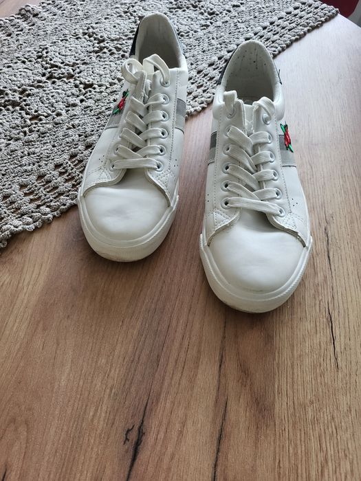 Trampki Reporter Young 38   j. nowe