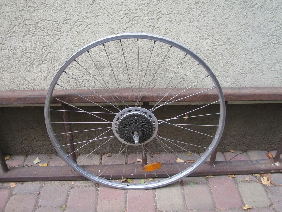 koło 28 cali tył uszk