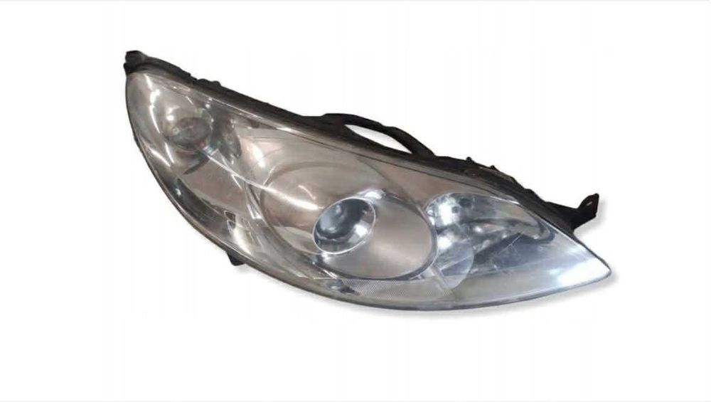 Lampa Prawy Przód Peugeot 407. 2006r SOCZEWKA
