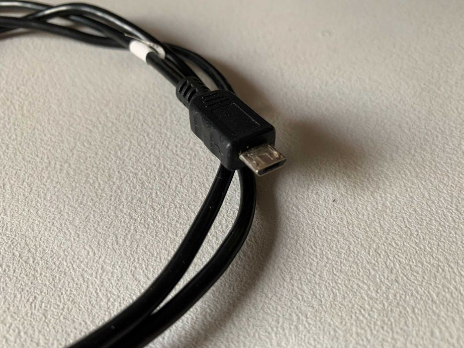 Cabo USB - microUSB