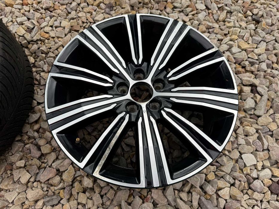 Felga Volvo V60 ET42 18 cali