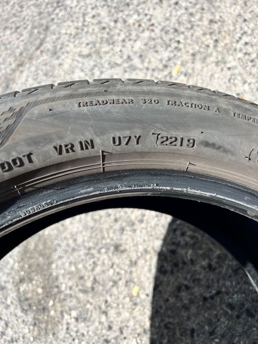 225/50/18 Bridgestone 2 pneus
