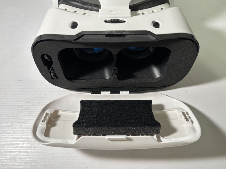 Окуляри віртуальної реальності для телефону
Використовувати один раз