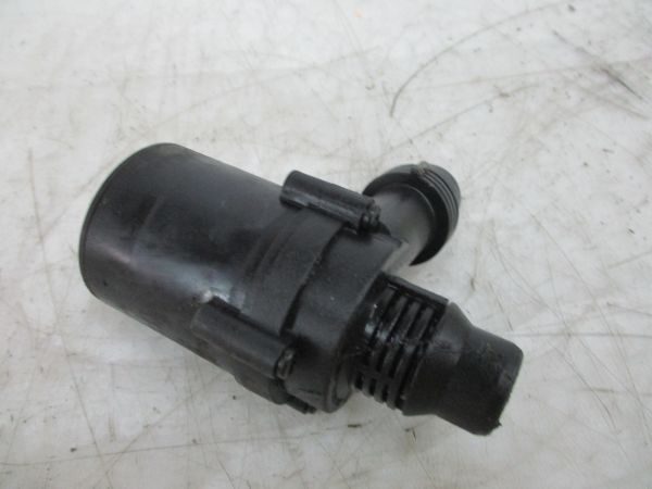 Bomba de água adicional BMW 5 (E60)