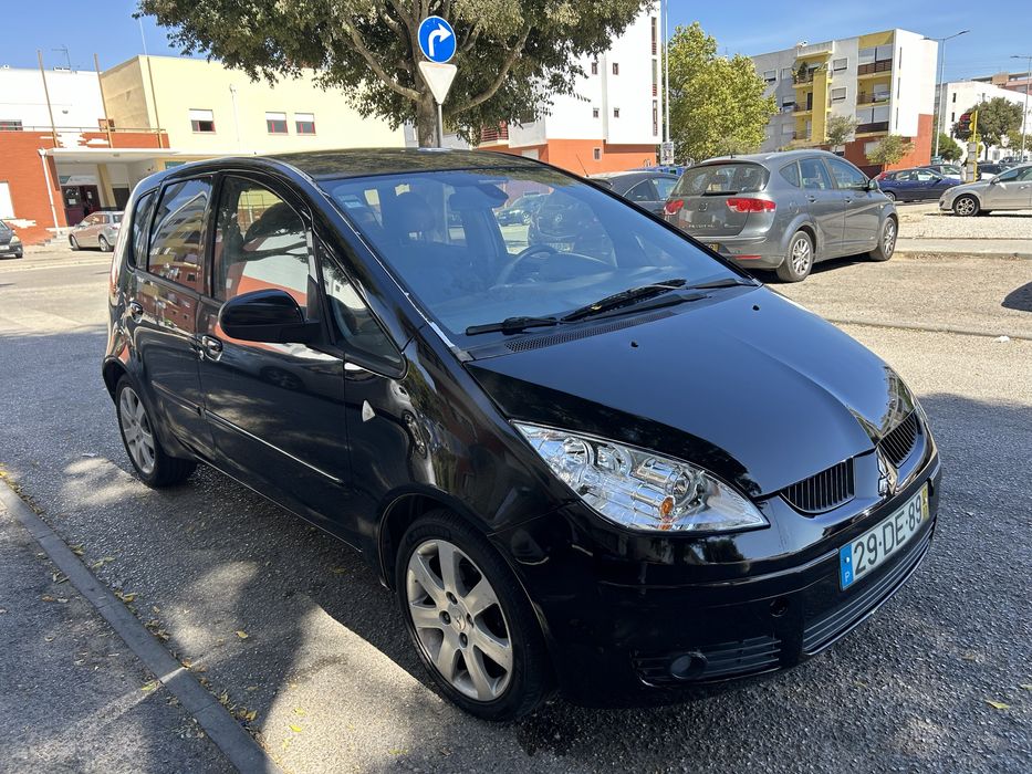 Mitsubishi colt 1.1 com apenas 41000km