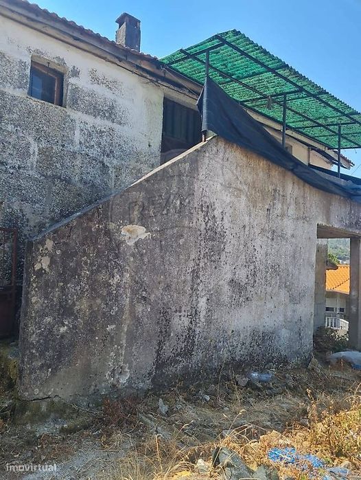Moradia T2 para venda