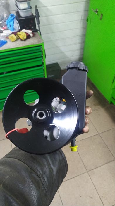 Гідропідсилювач керма на Opel Vectra B