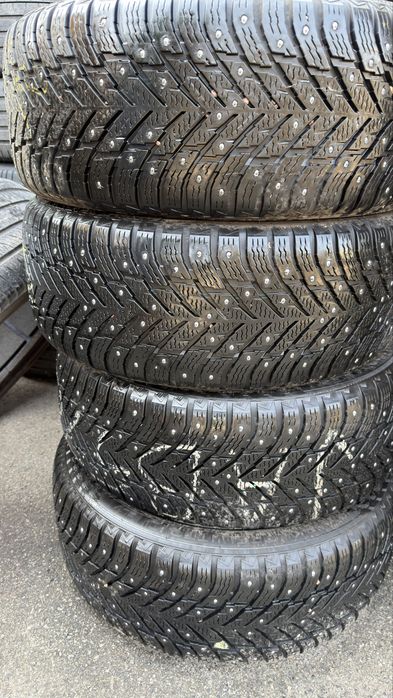 245/50/19  Nokian Hakkapeliitta 10 SUV