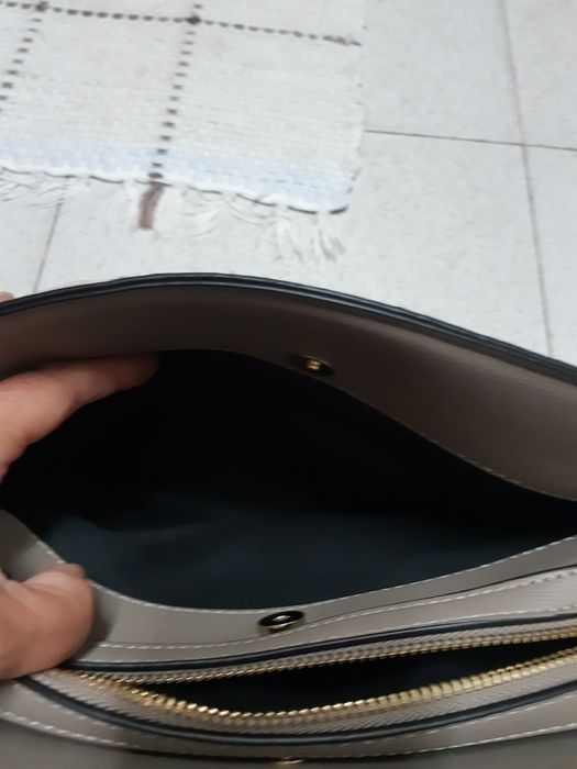 Mala da Parfois cinza claro