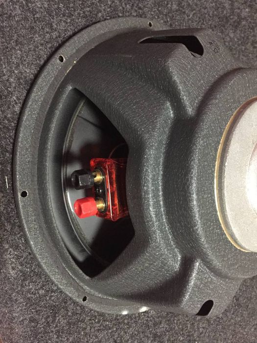 Продам Автомобільний Сабвуфер JBL з підсилювачем звуку