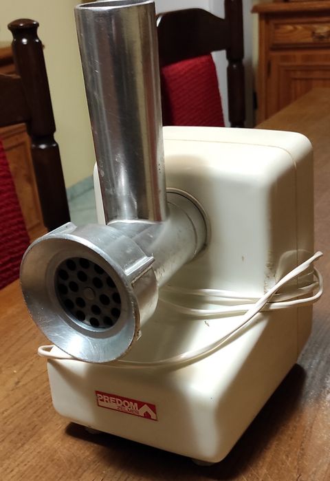 Maszynka elektryczna do mielenia mięsa Predom-Zelmer PRL