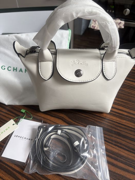 Elegancka torebka Longchamp – mini model, nowa z kompletem