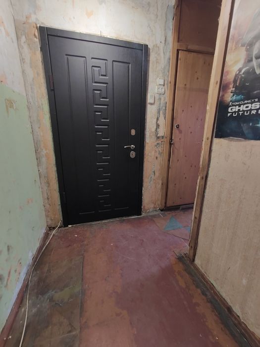 Продам 3 комнатная квартира Салтовка метро Студенческая Экв. 37000