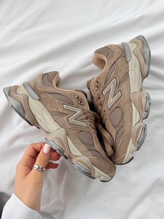 New Balance 9060 Brown Mushroom жіночі кросівки ню беланс 9060