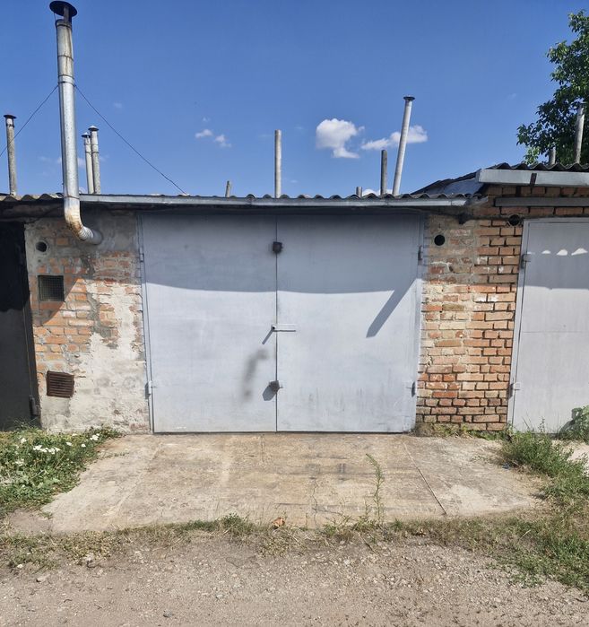 продається гараж на Жадова в гаражному  кооп "Мрія"