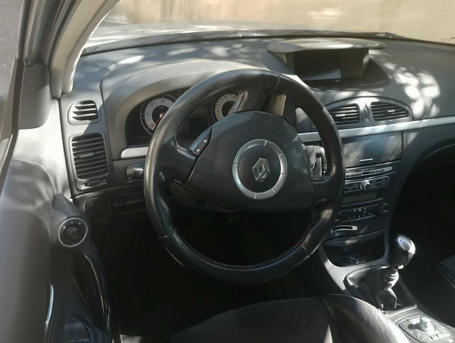 Renault Laguna 1.9 dCi 130 cv - Fase 2 — photo 5