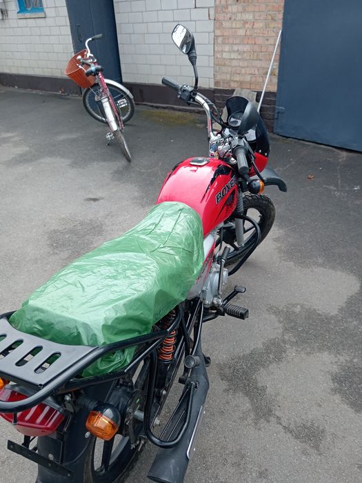 Мотоцикл Bajaj Boxer 125