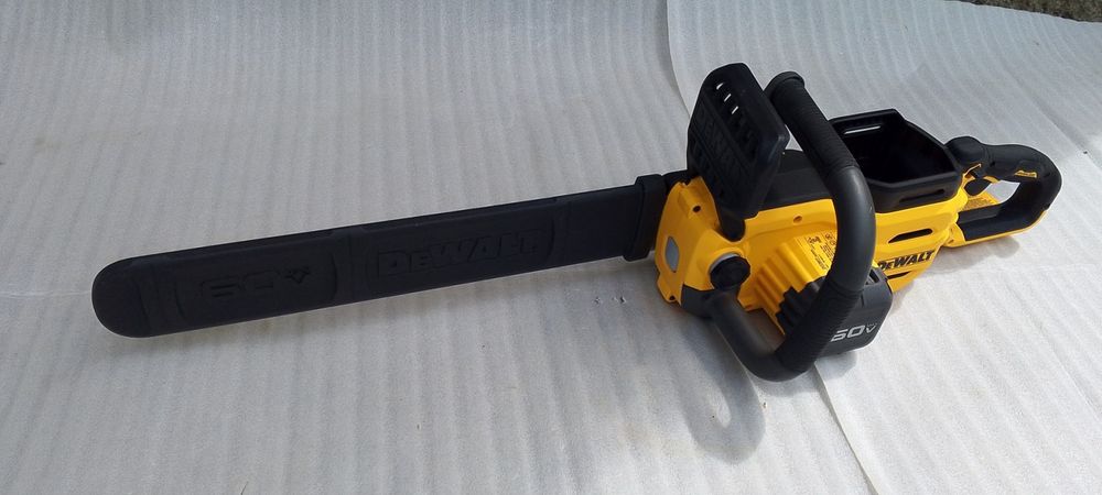 Акумуляторна ланцюгова пила DeWalt DCCS677,  60v , Оригінал, США