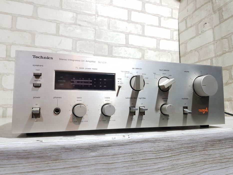 Стерео підсилювач TECHNICS SU-V2A+1, 2x45 Вт, б/у з Німеччини