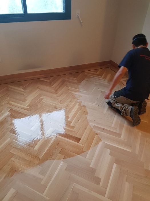 Afagamento, Envernizamento de Pavimentos e  Soalhos