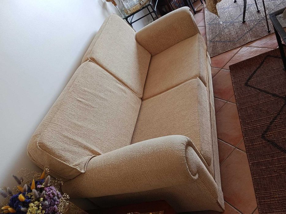 Conjunto poltrona e sofá-cama