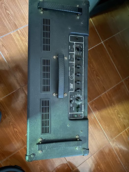 Amplificador de guitarra VOX ad100 vt xl 2x12