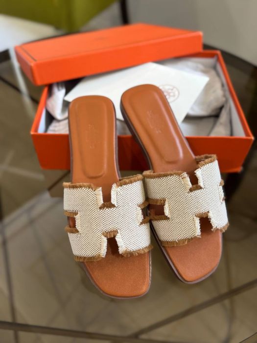 Капці від Hermes