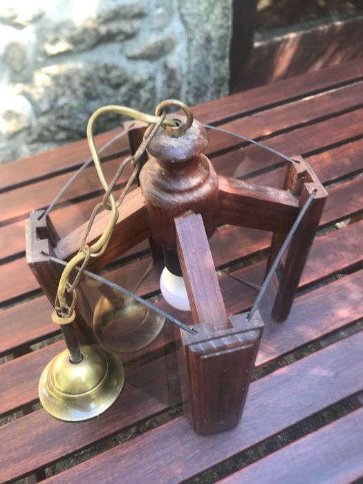 Candeeiro de tecto - madeira e vidro