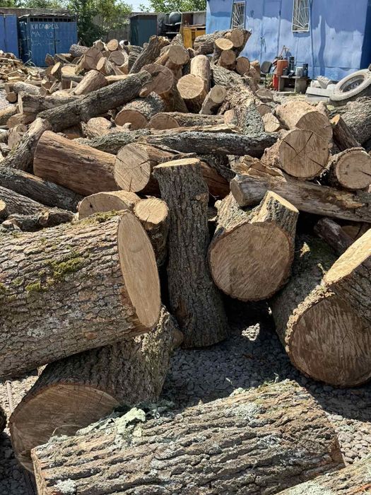Дрова твердих порід   дуб граб ясен, акація