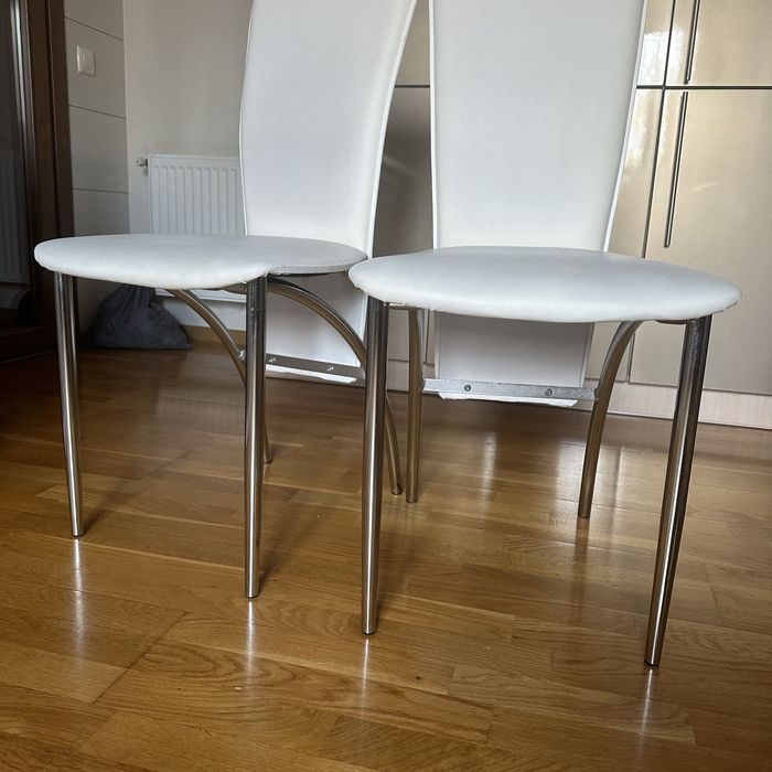 Стільці кухонні білі ,нові