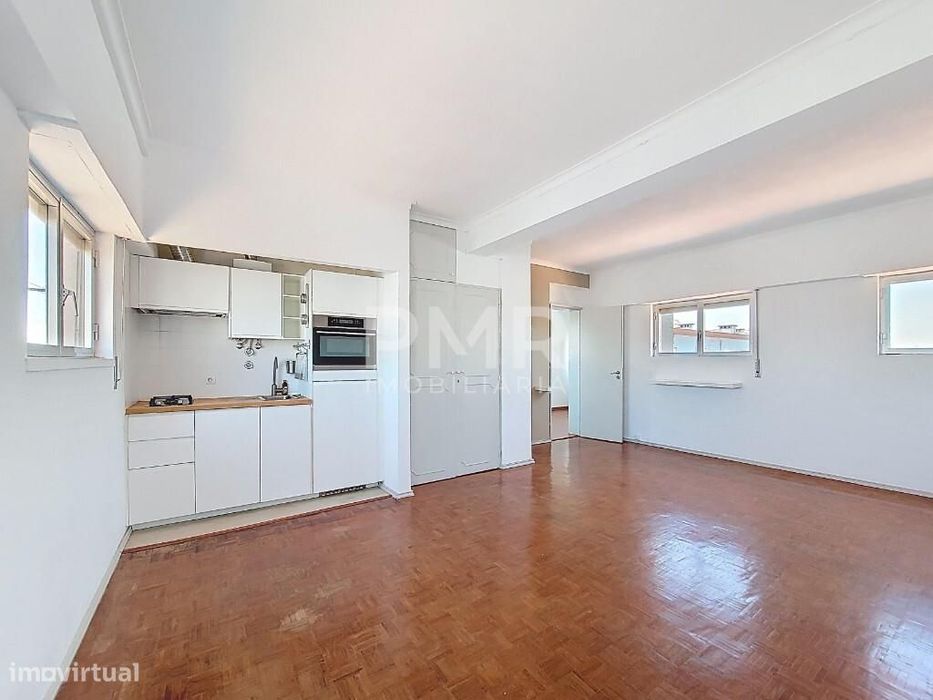 T1 Luminoso com Vista Panorâmica | Ideal para Investimento