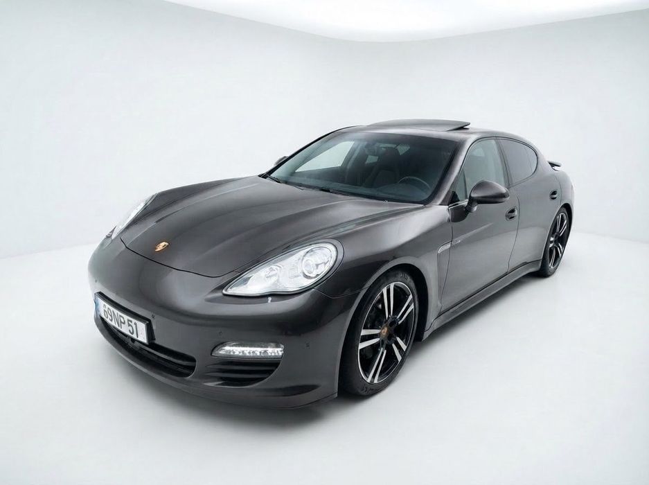 Porsche Panamera Platinum Edition